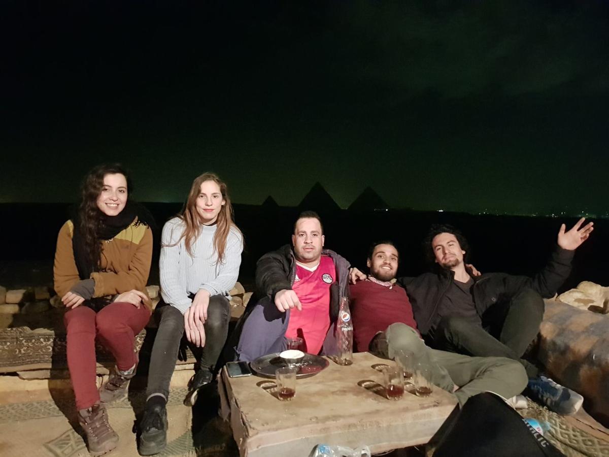 Happy Days Pyramids Inn Kafret el-Gabal Exterior foto